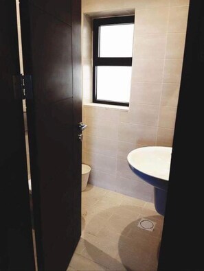 Handtücher, Seife, Toilettenpapier