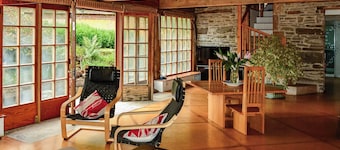 Xidong Cottage - UK45666