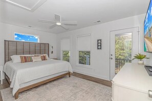 4 bedrooms, iron/ironing board, free WiFi, bed sheets - Ocean Lakes 4BR/3BA Golf Cart (Myrtle Beach)