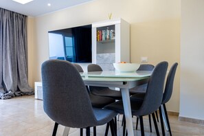 Dining - Sunset Harbour Costa Adeje Beautiful 2 bedrooms apartment with amaizing sea view (Tenerife)