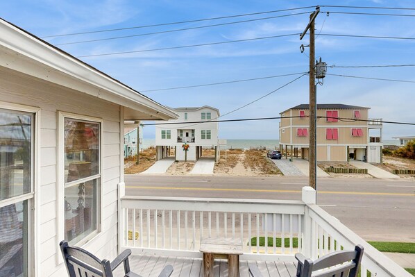 Unclassified image, 1 of 21, button