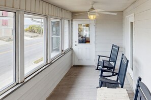 Interior - Enchanting & sunlit dog-friendly retreat with generous deck - steps to the sand (Edisto Beach)