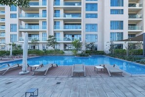 Piscine extérieure, piscine chauffée