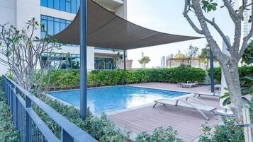 Ulkouima-allas, lämmitetty uima-allas