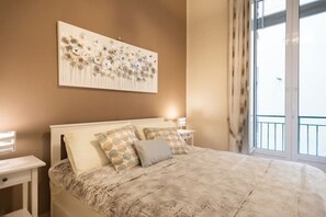 2 室のベッドルーム、アイロン / アイロン台、旅行用ベビーベッド、WiFi (無料)