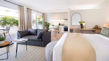 1 bedroom, desk, laptop workspace, blackout drapes