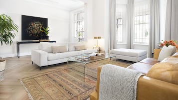 Deluxe Villa | Living area | Smart TV