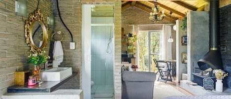 Basic Chalet | Interior