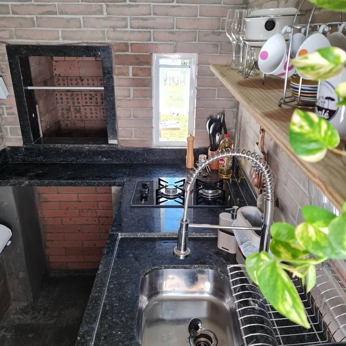 基础木屋 | 私人厨房 | 微波炉、厨具/餐具、清洁用品、调味品