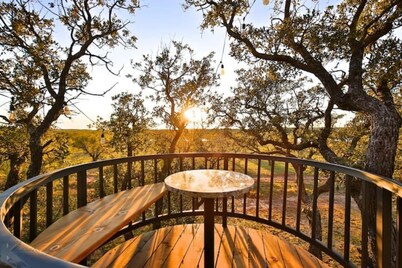 Ryders Treehouse is the ultimate couples romantic private ranch stay!