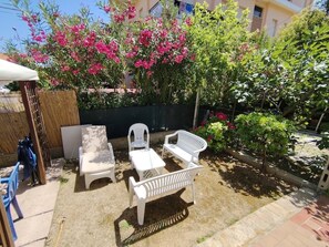 Terrace/patio - Apartment 50 m sea, with garden and parking space (Marcelli)