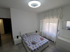 3 camere, Wi-Fi, lenzuola