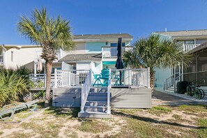 Exterior - Walk to Beach ~ 2 Patios ~ Pool ~ 2BR All Decked Out on PCB (Panama City Beach)