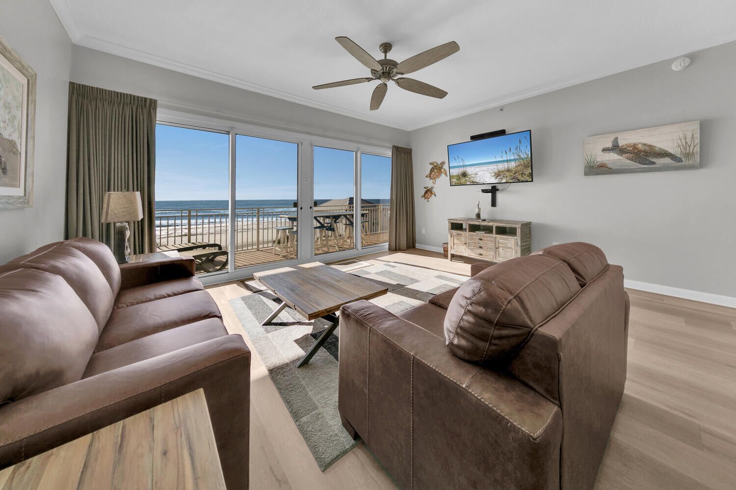 We❤️Snowbirds-Gulf Front-Balcony-Amazing Amenities-Sterling Beach 406