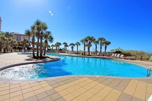 Freeform Tropically Landscaped Pool