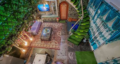 "A1K Homestay: Your Cozy Haven in Mysore's Shopping Hub"