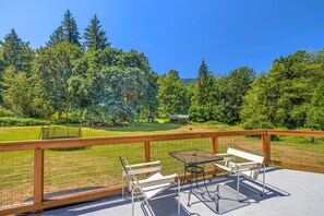 Outdoor dining - Dislodge at Mt. Baker. (Deming)
