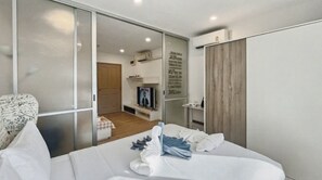 1 bedroom, iron/ironing board, WiFi, bed sheets