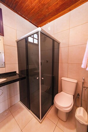 Chalet, 3 Bedrooms | Bathroom