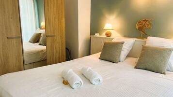 2 chambres, lit parapluie, Wi-Fi gratuit, draps fournis
