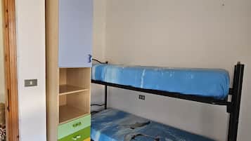 2 Schlafzimmer, BĂŒgeleisen/BĂŒgelbrett, Reisekinderbett, kostenloses WLAN