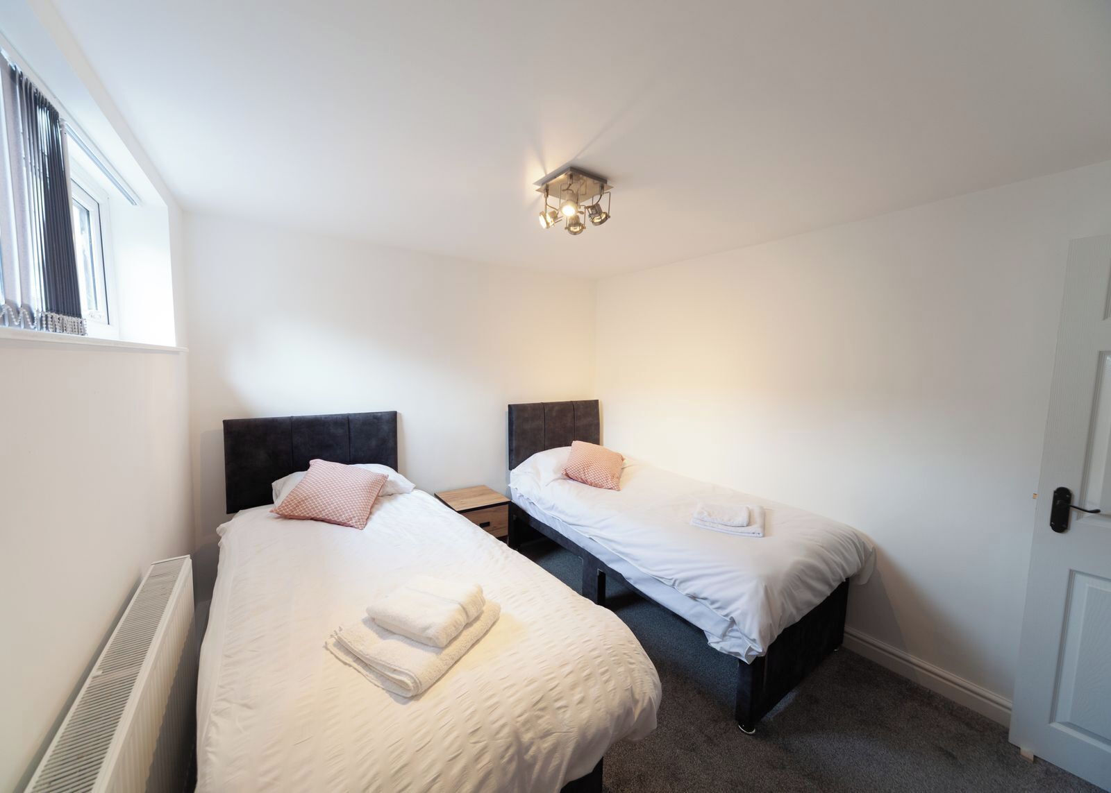 7 bedrooms, iron/ironing board, WiFi (free), bed sheets