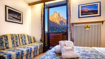Classic-Dreibettzimmer, Bergblick