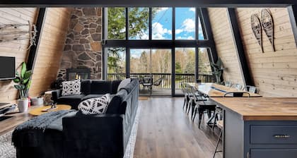 Cozy Windham A-Frame - Hot Tub • Game Room • BBQ