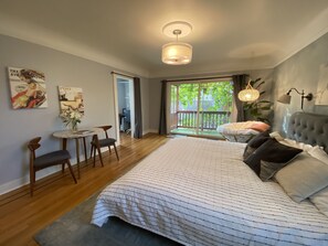 3 bedrooms, iron/ironing board, WiFi, bed sheets - Los Altos Craftsman Retreat, 3 Bedrooms/2 Bathrooms, and a Cozy Living Room (Los Altos)