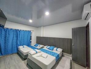 Family Double Room | Free WiFi - MIRADORES DEL PARAISO  (Puerto Triunfo)