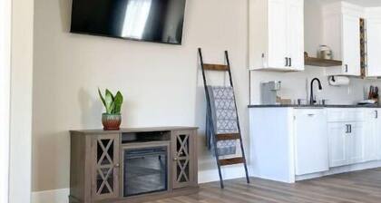 Lazy B Bungalow of Zion W