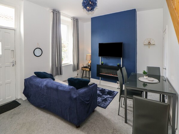 Living area - 15 Torr Street (Buxton)