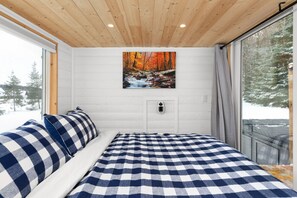 1 soverom, strykejern/-brett, wi-fi (inkludert) og sengetøy