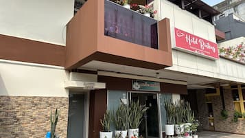 Depan hartanah