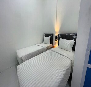 Quarto duplo luxo | 1 quarto, escrivaninha, espaço de trabalho para notebook, roupa de cama