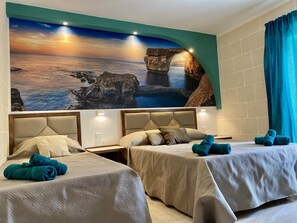 Comfort Room, 1 Bedroom | Egyptian cotton sheets, premium bedding, minibar, individually decorated