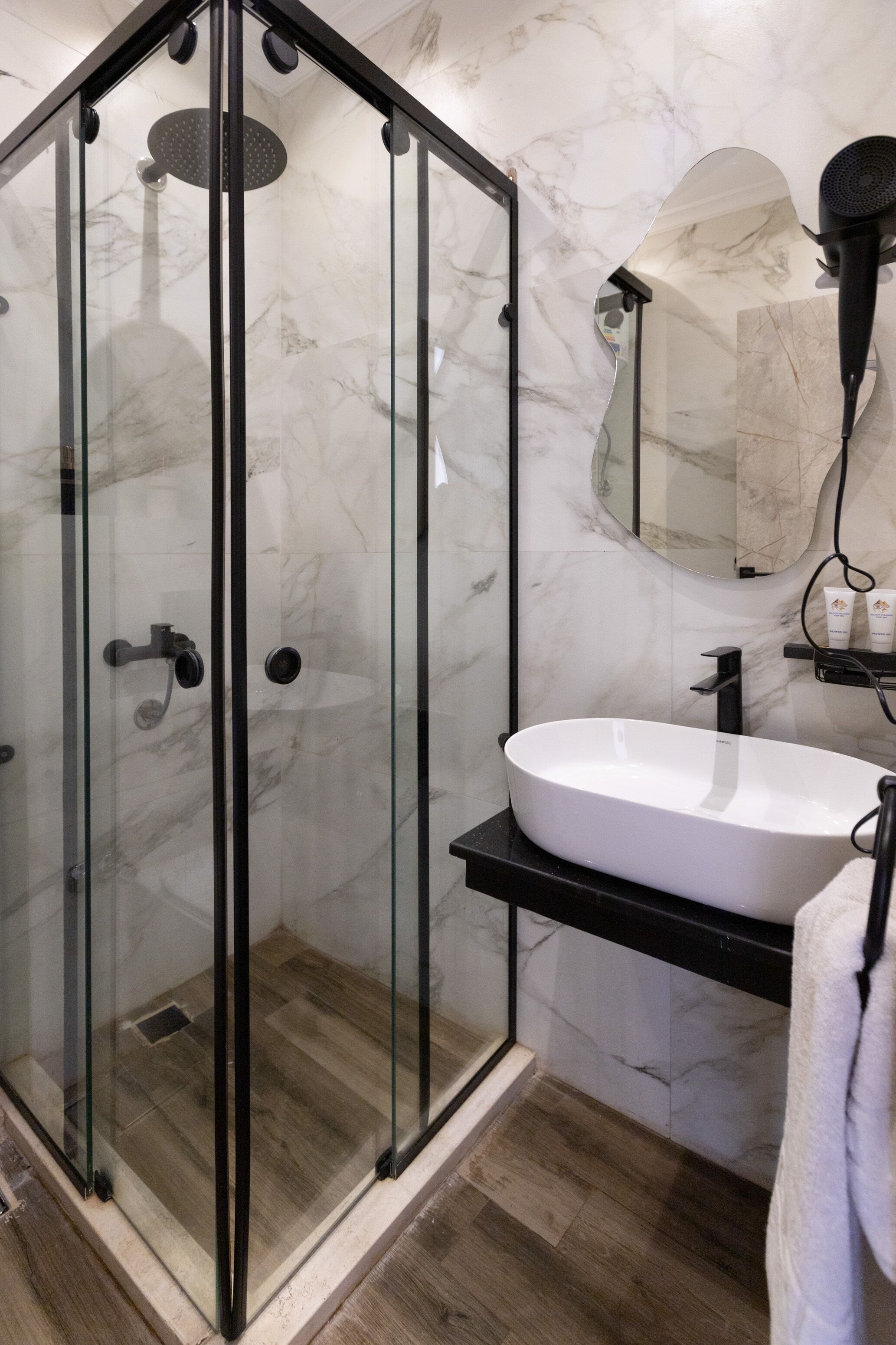 Foto - sphinx pyramids view