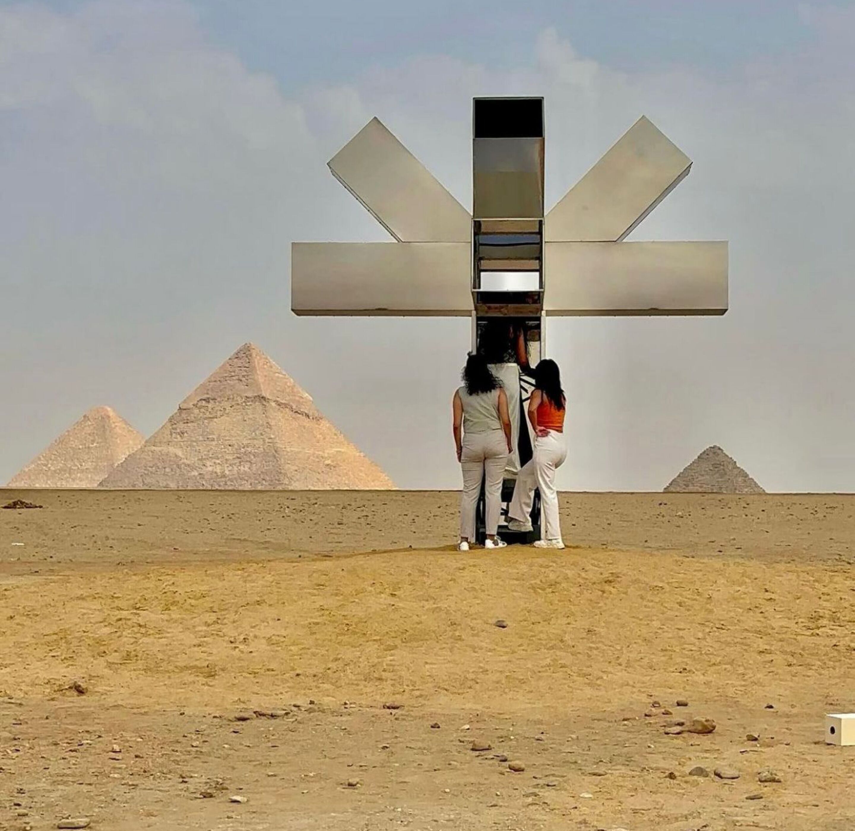 Foto - sphinx pyramids view