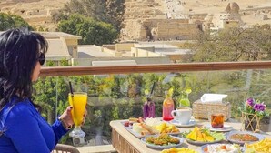 مطعم