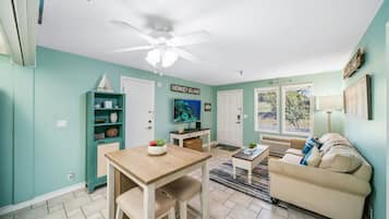 Smart TV, DVD player