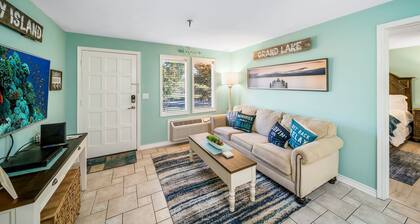 Escape to Paradise on Grand Lake- Monkey Island Condo w Pool!