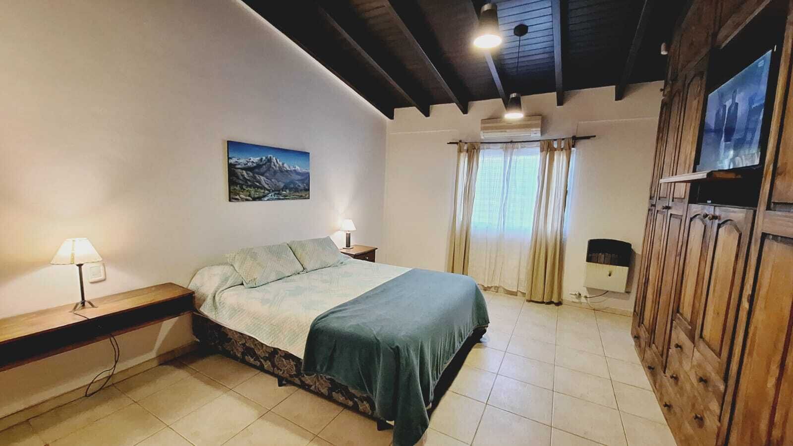 3 habitaciones, cuna de viaje, wifi y ropa de cama 