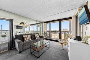 TV - Sea Watch 410 - A fabulous, Ocean View Condo in famous Ocean City, MD! (Ocean City)