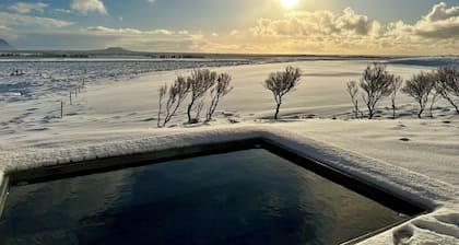 Design Villa with a Large Hot Tub and Amazing Views on Snaefellsnes Peninsula