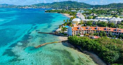 Seaside Bliss: Luxury 3BR/3BA