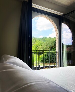 Room | Premium bedding, down comforters, in-room safe, desk - Agriturismo I Tre Colli (Solignano)
