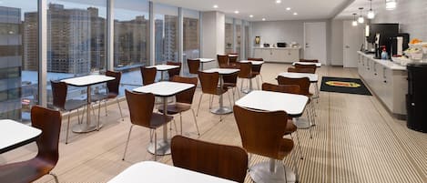 Desayuno continental incluido todos los días