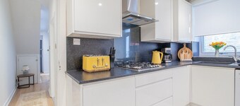 Henry Bell - Cosy 2-bedroom cottage