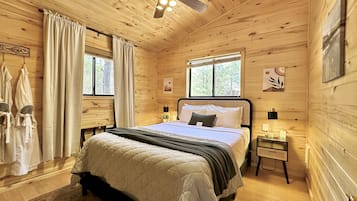 2 habitaciones, tabla de planchar con plancha y cuna de viaje