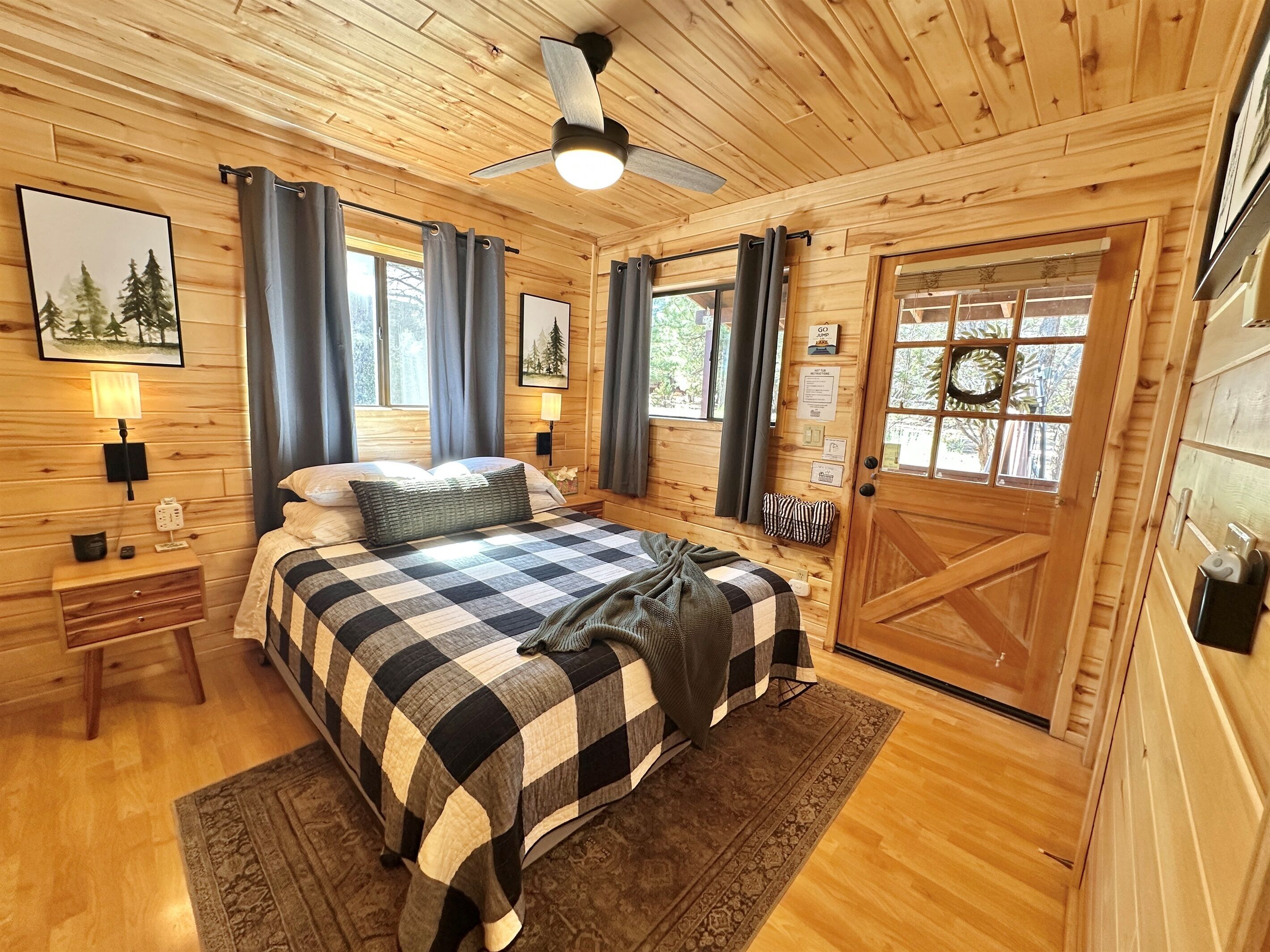 2 bedrooms, iron/ironing board, travel cot, free WiFi